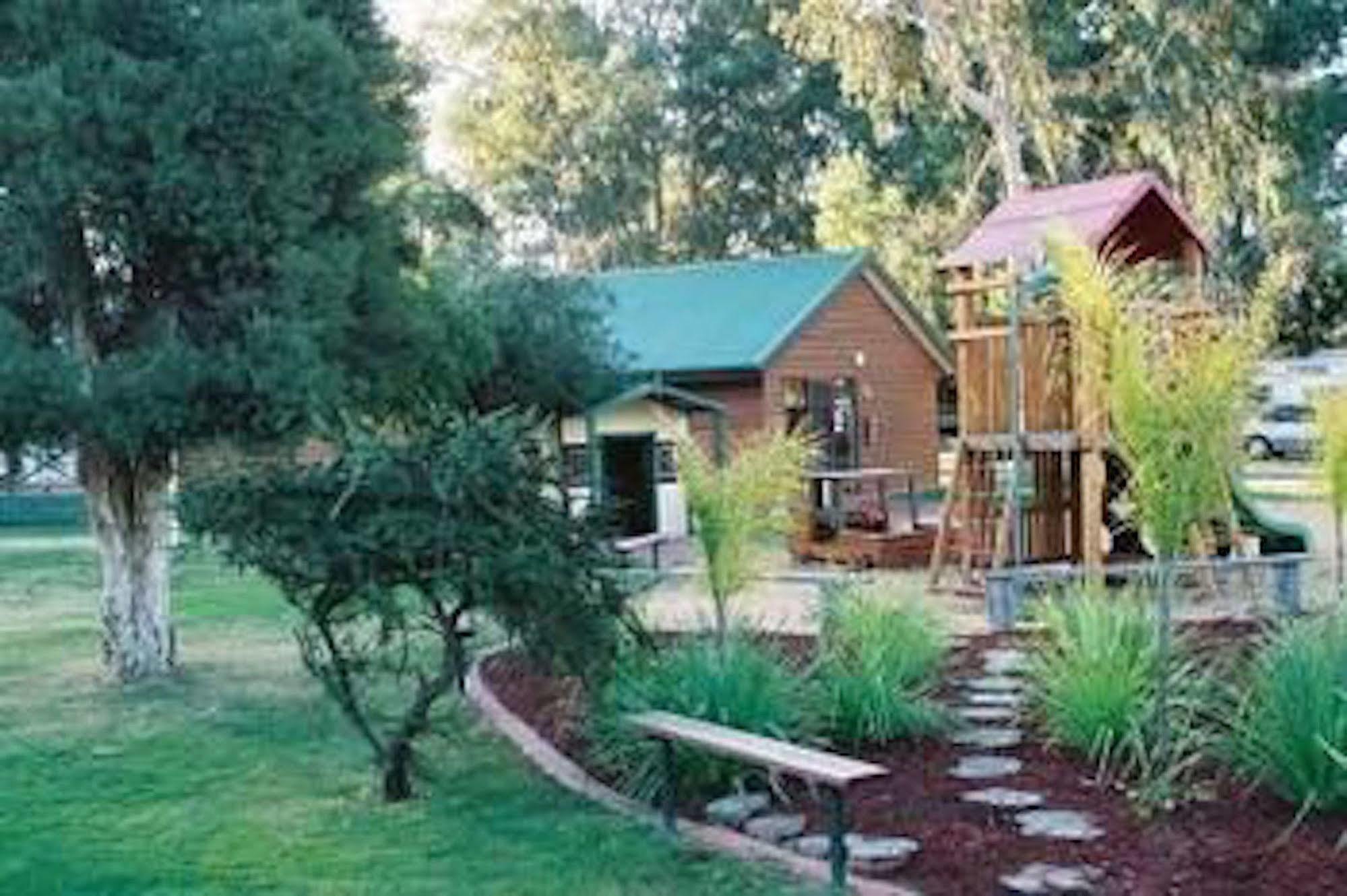 Cobram Barooga Golf Resort エクステリア 写真
